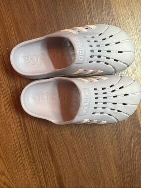 adidas Women’s Light Gray Slip-On Clog Mules